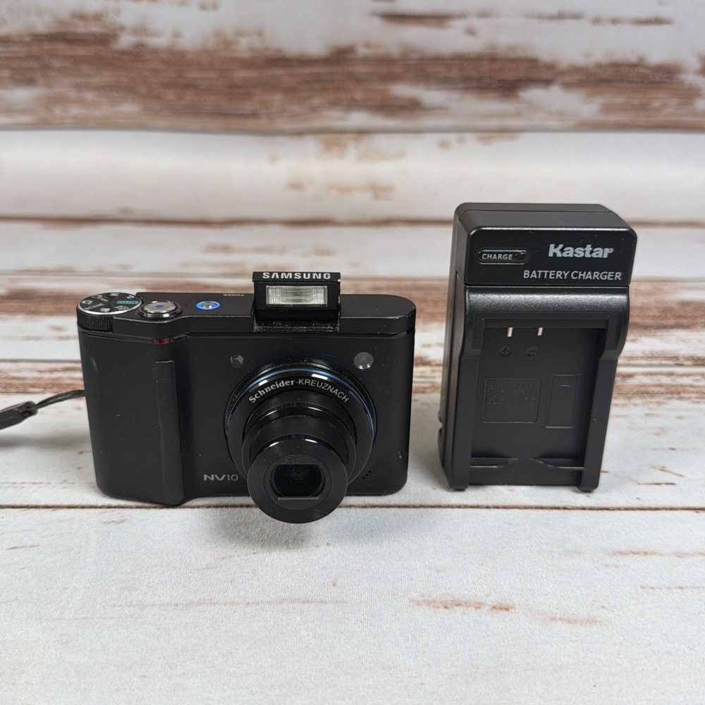 Samsung NV15 10.1MP Compact Digital Camera FOR PARTS Repair Black + Battery